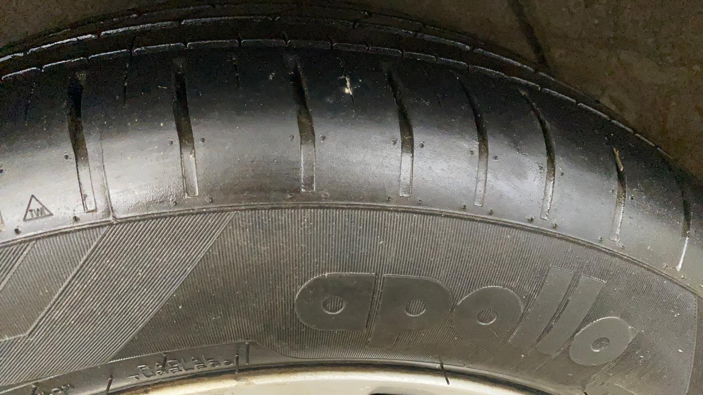 2017 Hyundai Verna 1.6 VTVT S AT, Petrol, Automatic, 81,231 km, Right Rear Tyre Tread