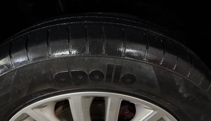 2022 Maruti Dzire ZXI CNG, CNG, Manual, 54,311 km, Right Front Tyre Tread