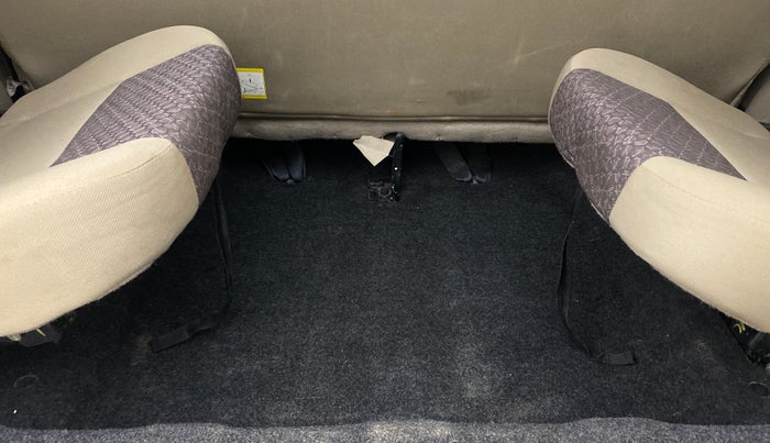 2017 Mahindra TUV300 T8 AMT, Diesel, Automatic, 55,159 km, Boot Inside