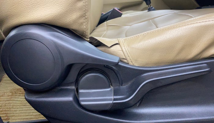 2018 Honda Amaze 1.2L I-VTEC V, Petrol, Manual, 1,27,049 km, Driver Side Adjustment Panel