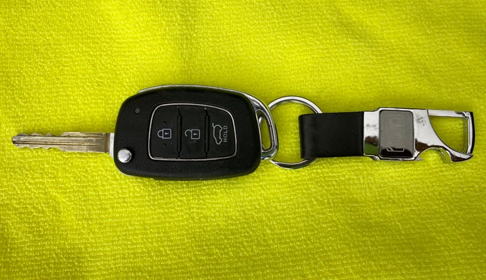 2021 Hyundai NEW I20 MAGNA 1.2 MT, Petrol, Manual, 11,540 km, Key Close Up