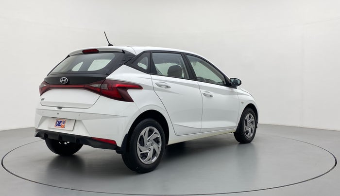 2021 Hyundai NEW I20 MAGNA 1.2 MT, Petrol, Manual, 11,540 km, Right Back Diagonal