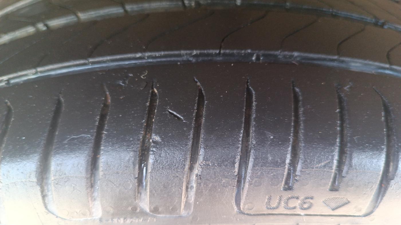 2022 KIA SONET HTX 1.5, Diesel, Manual, 54,896 km, Right Rear Tyre Tread
