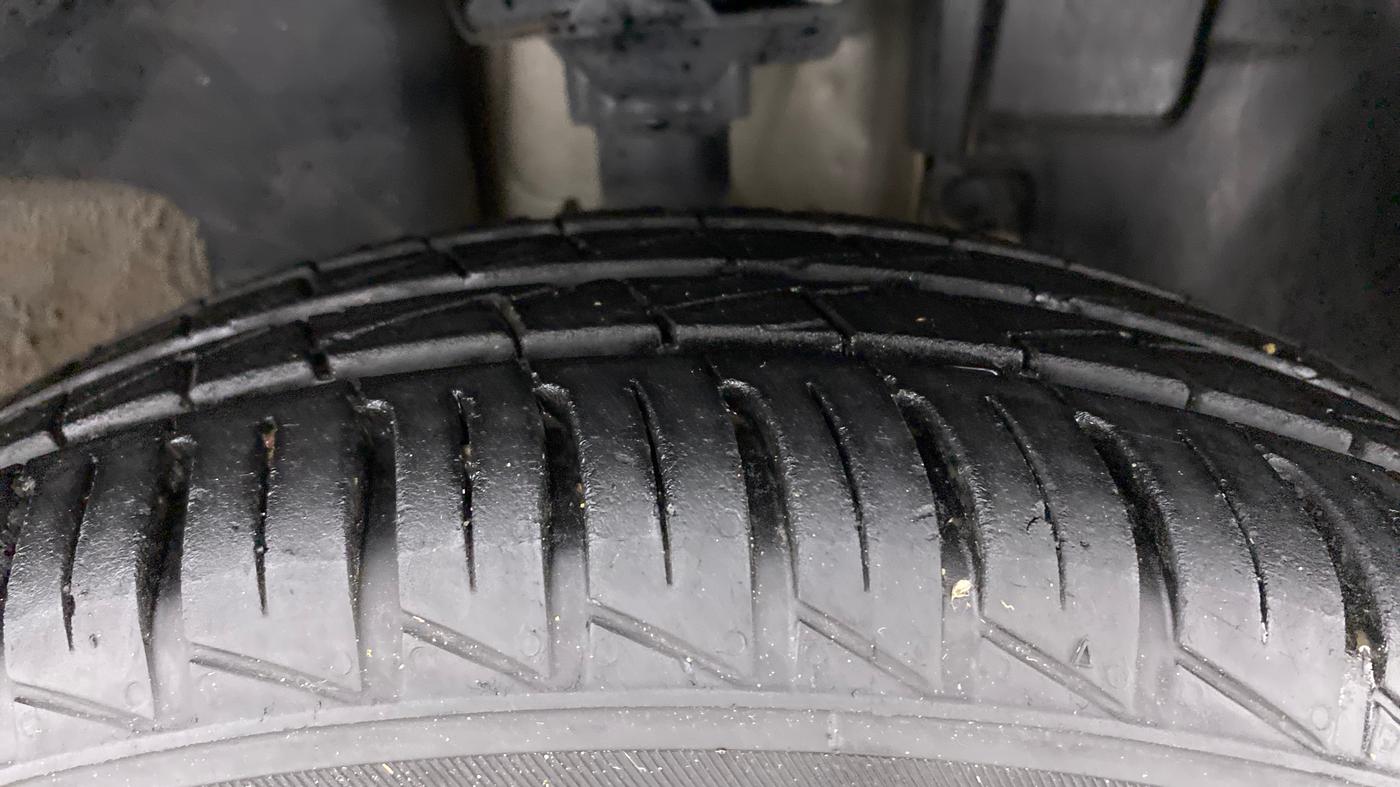 2022 Renault Kwid RXL 1.0, Petrol, Manual, 7,349 km, Right Front Tyre Tread