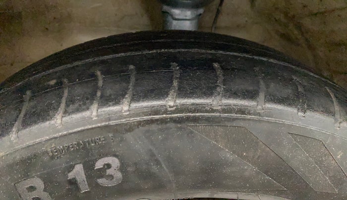 2018 Maruti Wagon R 1.0 LXI CNG, CNG, Manual, 1,30,194 km, Left Front Tyre Tread
