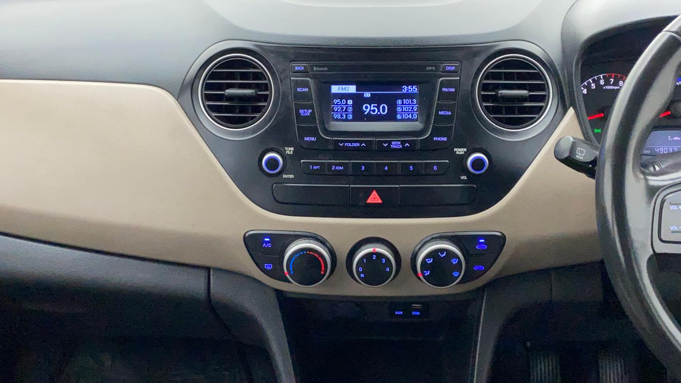 2016 Hyundai Grand i10 ASTA 1.2 KAPPA VTVT, Petrol, Manual, 49,037 km, Air Conditioner