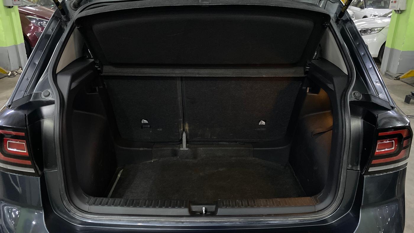 2022 Volkswagen TAIGUN TOPLINE 1.0 TSI MT, Petrol, Manual, 57,530 km, Boot Inside