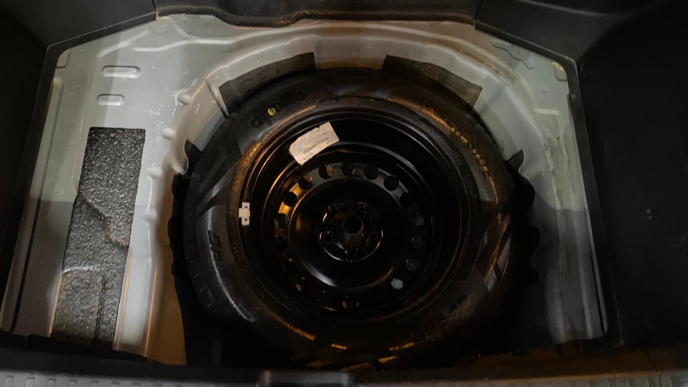 2022 Volkswagen TAIGUN TOPLINE 1.0 TSI MT, Petrol, Manual, 57,530 km, Spare Tyre