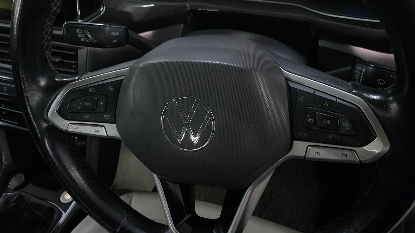 2022 Volkswagen TAIGUN TOPLINE 1.0 TSI MT, Petrol, Manual, 57,530 km, Adaptive Cruise Control