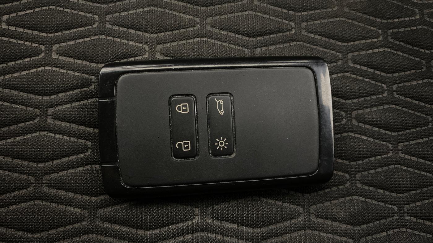 2021 Renault Kiger RXZ TURBO CVT DUAL TONE, Petrol, Automatic, 18,004 km, Key Close Up