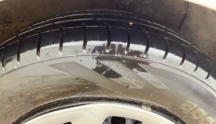 2018 Hyundai Grand i10 MAGNA 1.2 KAPPA VTVT, Petrol, Manual, 44,219 km, Right Front Tyre Tread