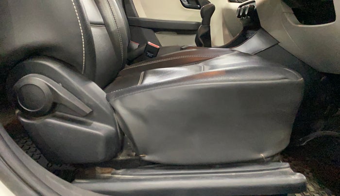 2021 Tata ALTROZ XM PLUS PETROL, CNG, Manual, 28,926 km, Driver Side Adjustment Panel