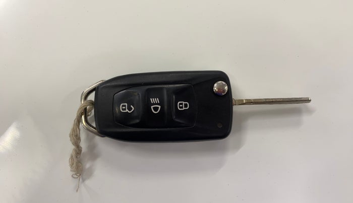 2021 Tata ALTROZ XM PLUS PETROL, CNG, Manual, 28,926 km, Key Close Up