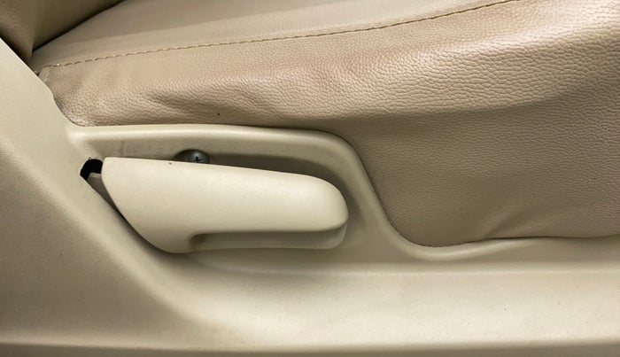 2016 Maruti Swift Dzire VXI, Petrol, Manual, 58,789 km, Driver Side Adjustment Panel