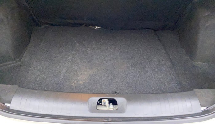 2016 Maruti Swift Dzire VXI, Petrol, Manual, 58,789 km, Boot Inside