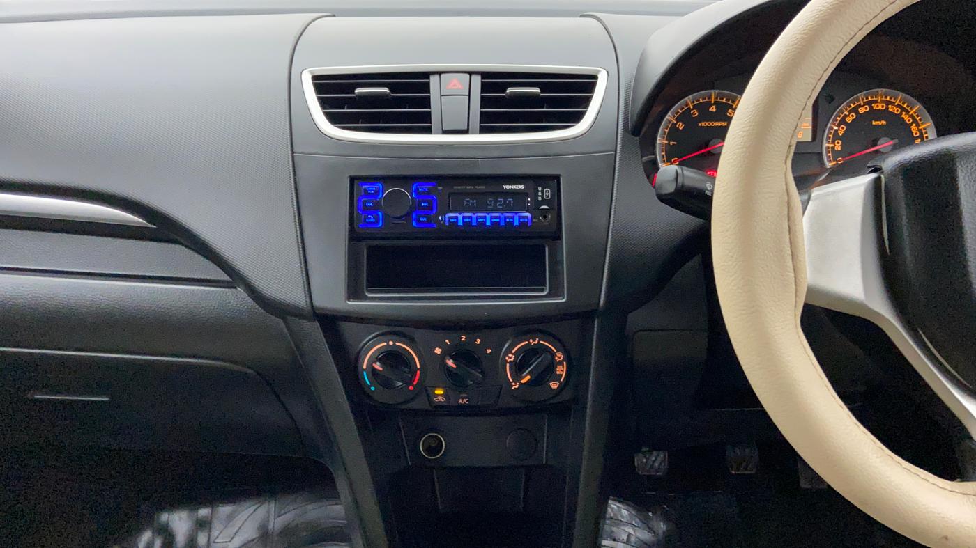 2012 Maruti Swift VXI D, Petrol, Manual, 37,366 km, Air Conditioner
