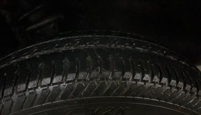 2014 Maruti Alto K10 VXI, Petrol, Manual, 21,382 km, Right Front Tyre Tread