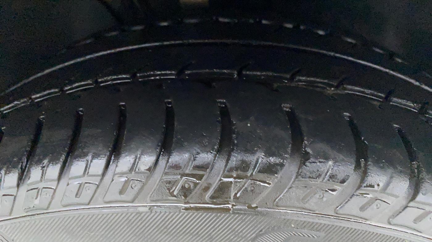 2018 Skoda Octavia LK 1.8 TSI AT, Petrol, Automatic, 8,162 km, Right Front Tyre Tread