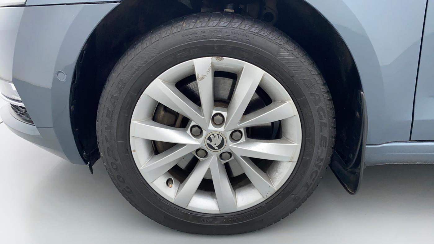 2018 Skoda Octavia LK 1.8 TSI AT, Petrol, Automatic, 8,162 km, Left Front Wheel
