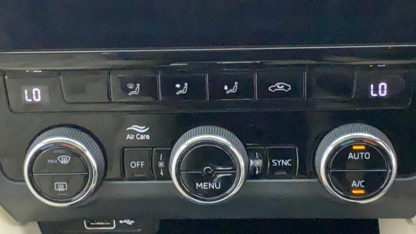 2018 Skoda Octavia LK 1.8 TSI AT, Petrol, Automatic, 8,162 km, Automatic Climate Control