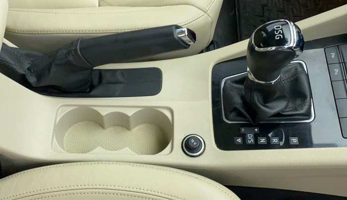 2018 Skoda Octavia LK 1.8 TSI AT, Petrol, Automatic, 8,162 km, Gear Lever