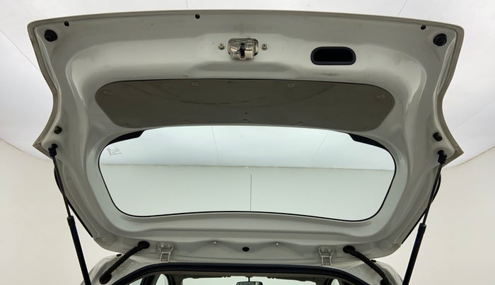 2016 Maruti Celerio VXI d, CNG, Manual, 70,049 km, Boot Door Open