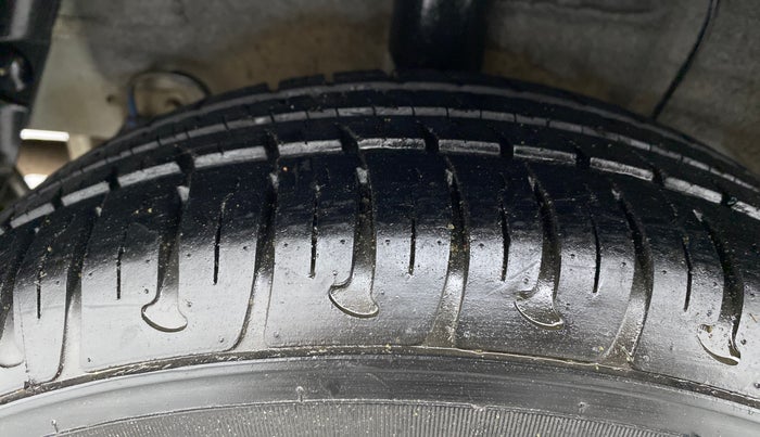 2019 Hyundai Grand i10 MAGNA 1.2 KAPPA VTVT, Petrol, Manual, 21,284 km, Right Rear Tyre Tread