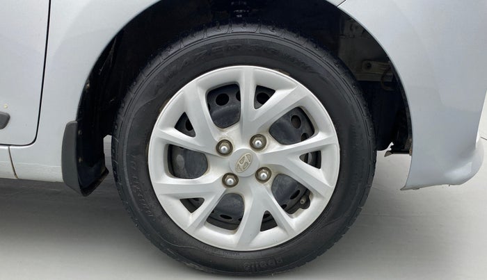 2019 Hyundai Grand i10 MAGNA 1.2 KAPPA VTVT, Petrol, Manual, 21,284 km, Right Front Wheel