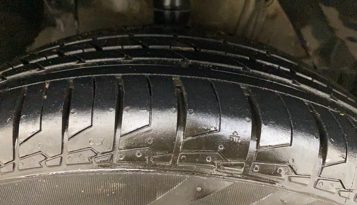 2022 Maruti S Cross ZETA 1.5, Petrol, Manual, 98,740 km, Right Front Tyre Tread