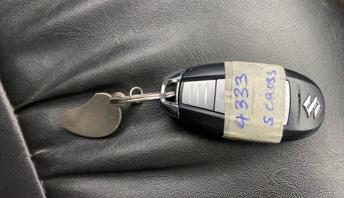 2022 Maruti S Cross ZETA 1.5, Petrol, Manual, 98,740 km, Key Close Up