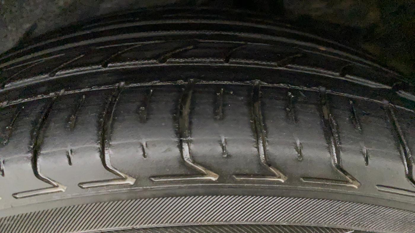 2018 Toyota Corolla Altis VL CVT PETROL, Petrol, Automatic, 74,502 km, Left Front Tyre Tread