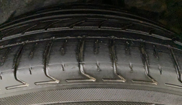 2018 Toyota Corolla Altis VL CVT PETROL, Petrol, Automatic, 74,502 km, Left Front Tyre Tread