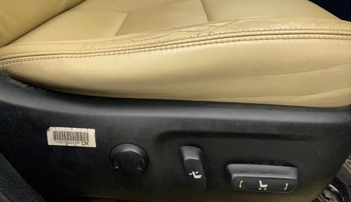 2018 Toyota Corolla Altis VL CVT PETROL, Petrol, Automatic, 74,502 km, Driver Side Adjustment Panel