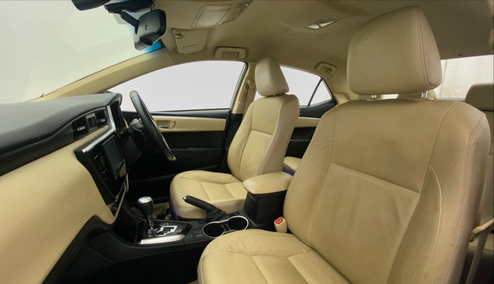 2018 Toyota Corolla Altis VL CVT PETROL, Petrol, Automatic, 74,502 km, Right Side Front Door Cabin