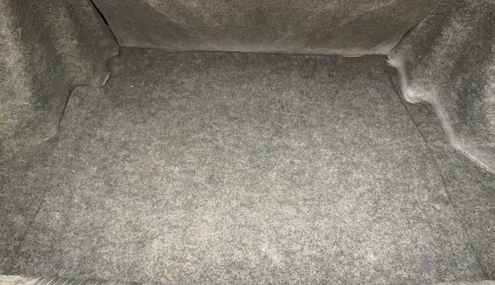 2016 Honda Amaze 1.2L I-VTEC SX, Petrol, Manual, 95,867 km, Boot Inside