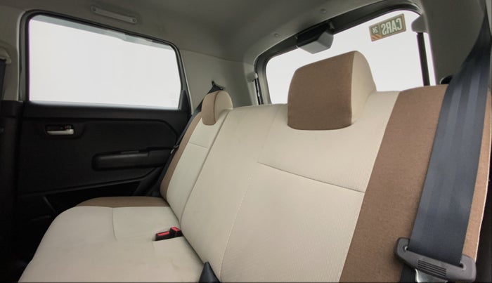2019 Maruti New Wagon-R VXI 1.0, Petrol, Manual, 6,629 km, Right Side Rear Door Cabin