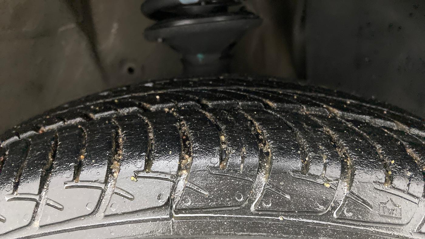 2019 Maruti New Wagon-R VXI 1.0, Petrol, Manual, 6,629 km, Right Front Tyre Tread