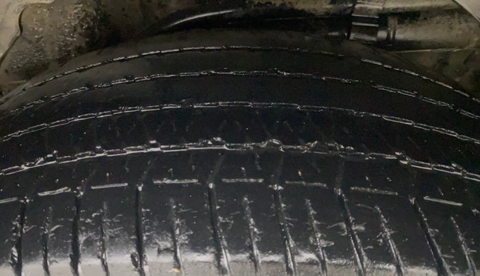 2017 Mahindra XUV500 W10 AT, Diesel, Automatic, 76,548 km, Left Rear Tyre Tread