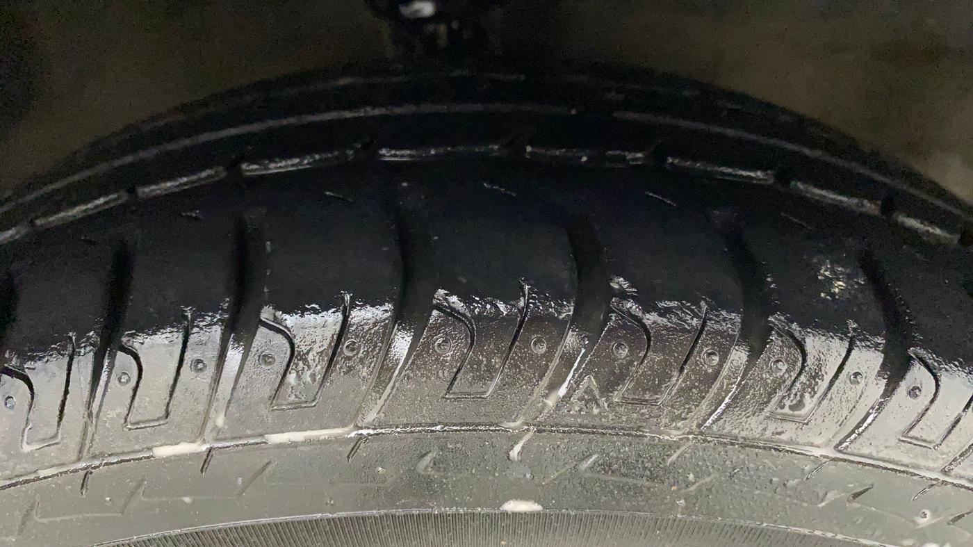 2012 Hyundai Santro Xing GL, Petrol, Manual, 51,860 km, Right Front Tyre Tread