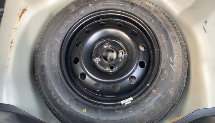 2017 Maruti Swift VXI, Petrol, Manual, 9,848 km, Spare Tyre