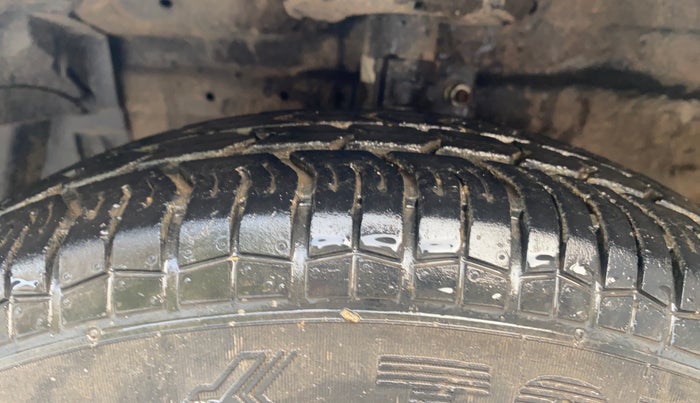 2017 Maruti Swift VXI, Petrol, Manual, 9,848 km, Left Front Tyre Tread