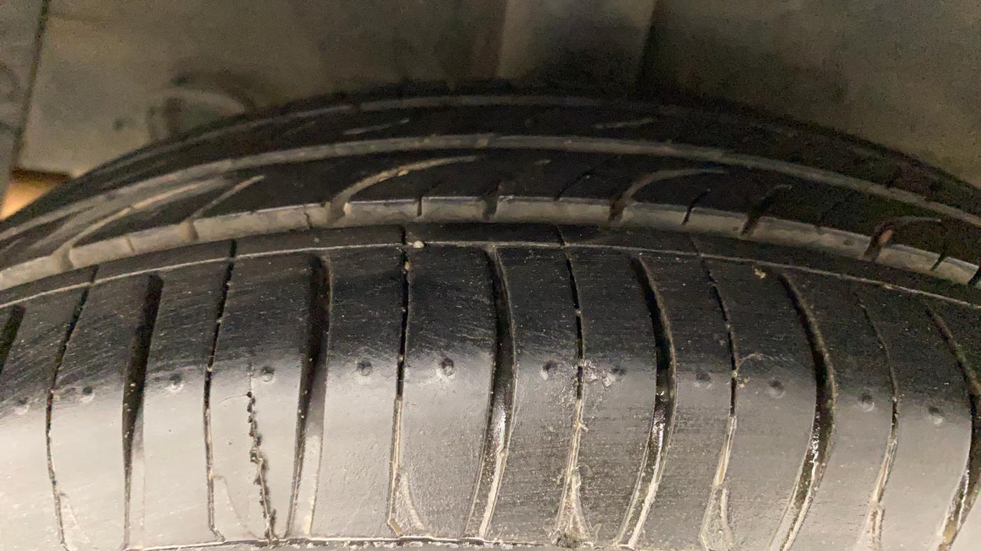 2018 Hyundai Grand i10 SPORTZ (O) AT 1.2 KAPPA VTVT, Petrol, Automatic, 58,831 km, Right Rear Tyre Tread