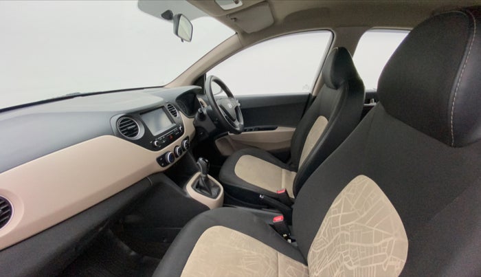 2018 Hyundai Grand i10 SPORTZ (O) AT 1.2 KAPPA VTVT, Petrol, Automatic, 58,831 km, Right Side Front Door Cabin