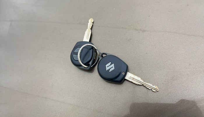 2018 Maruti Wagon R 1.0 VXI AMT, Petrol, Automatic, 80,284 km, Key Close Up