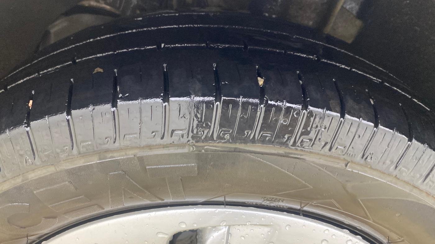 2022 Tata Tiago XT CNG, CNG, Manual, 63,607 km, Left Front Tyre Tread