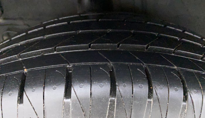 2020 KIA SONET GTX PLUS DCT 1.0, Petrol, Automatic, 23,104 km, Right Rear Tyre Tread