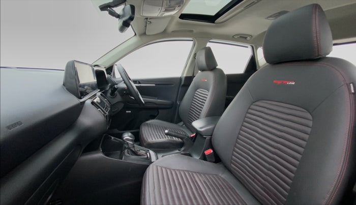 2020 KIA SONET GTX PLUS DCT 1.0, Petrol, Automatic, 23,104 km, Right Side Front Door Cabin