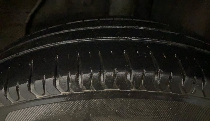 2022 Tata ALTROZ XE DIESEL, Diesel, Manual, 37,776 km, Left Rear Tyre Tread