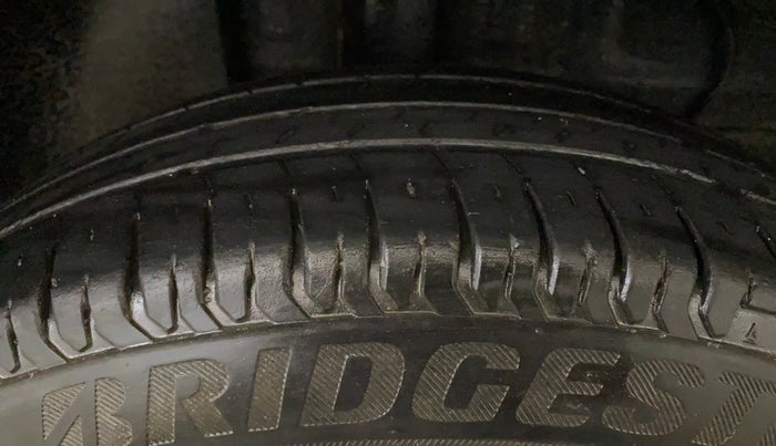 2022 Tata ALTROZ XE DIESEL, Diesel, Manual, 37,776 km, Right Rear Tyre Tread