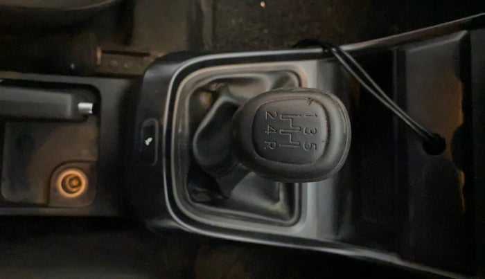 2022 Tata ALTROZ XE DIESEL, Diesel, Manual, 37,776 km, Gear Lever